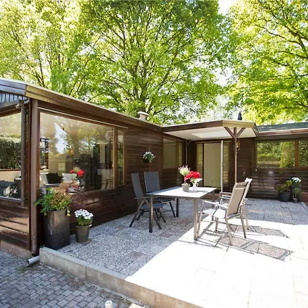 Relaxed Verblijf In Chalet Op De Veluwe *