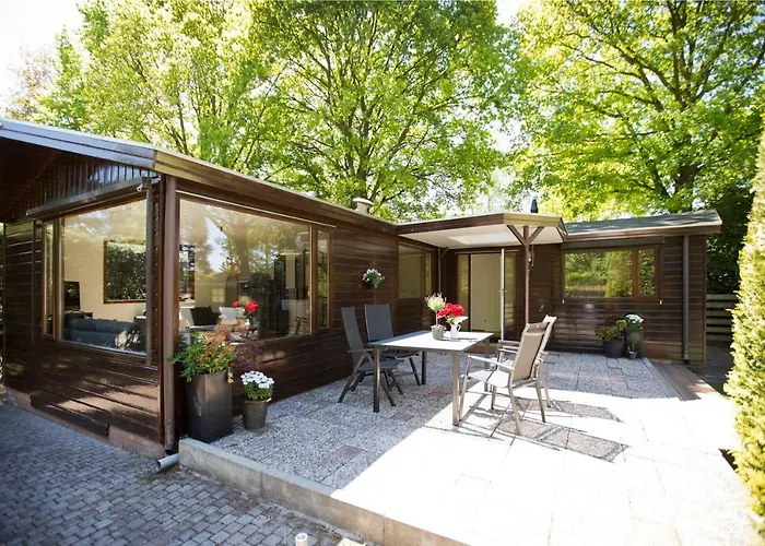 Relaxed Verblijf In Chalet Op De Veluwe *